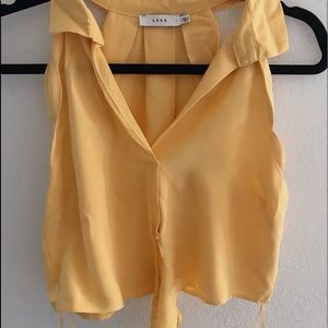 yellow collar tank